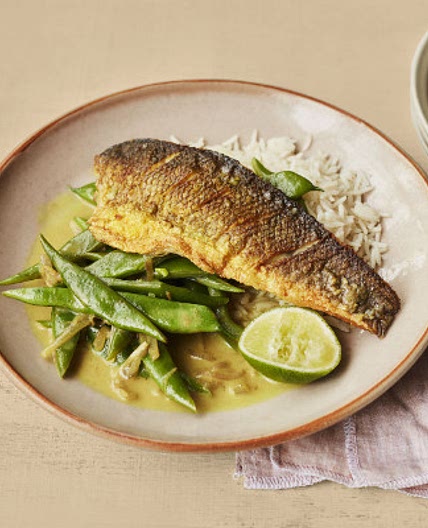 Sea bass with coconut & runner bean curry