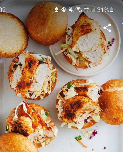 15 Minute Mexican Chicken Burgers