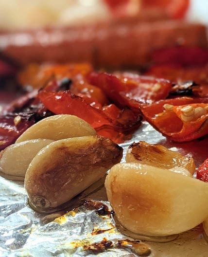 Roasted Garlic Habenaro Sriracha Sauce