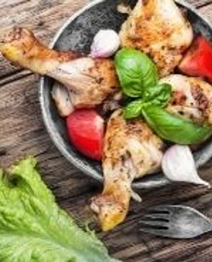 ROASTED CHICKEN THIGHS WITH POTATOES