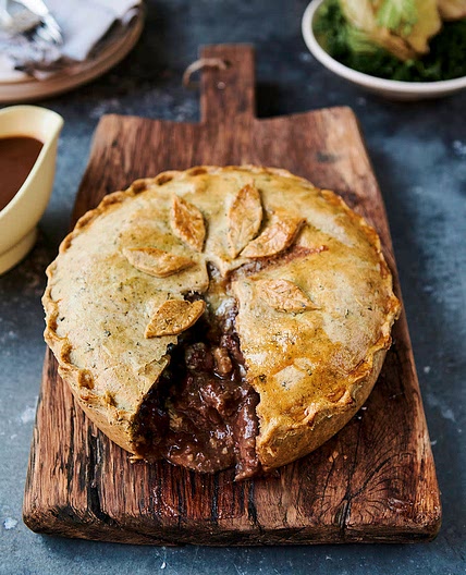 Steak and Stilton pie