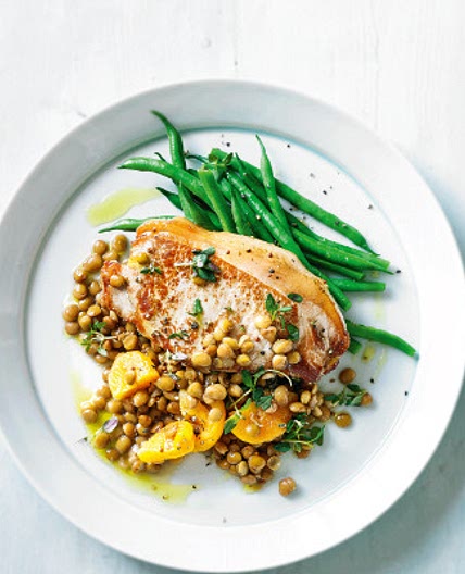 Pork with apricots & lentils