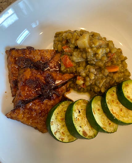 Tamari Ginger Tempeh with Hot Pepper Peach Jam & Dates