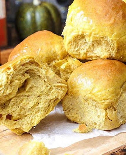 Pumpkin Honey Dinner Rolls