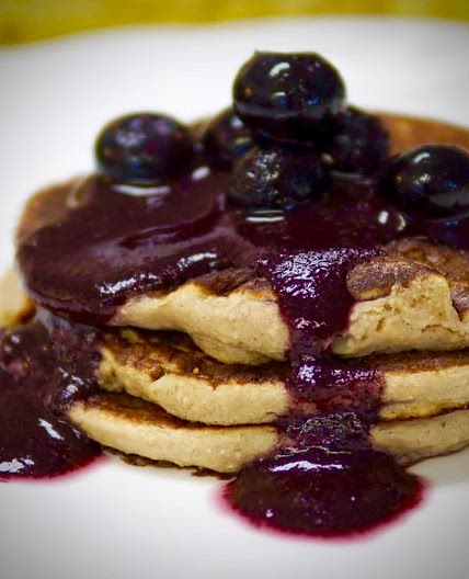 CINNAMON PANCAKES WITH BLUEBERRY DATE SYRUP