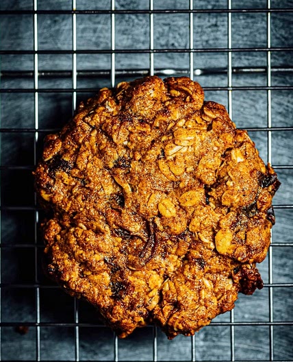 Caramelized Date and Fig Oatmeal Cookies