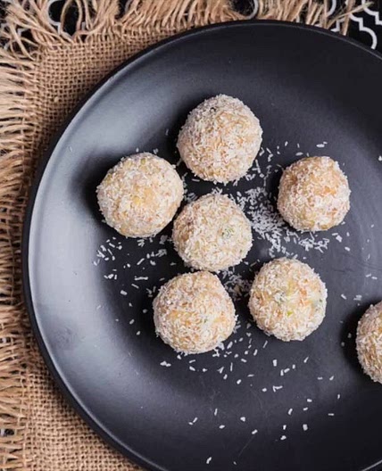 Coconut & Pistachio Bites