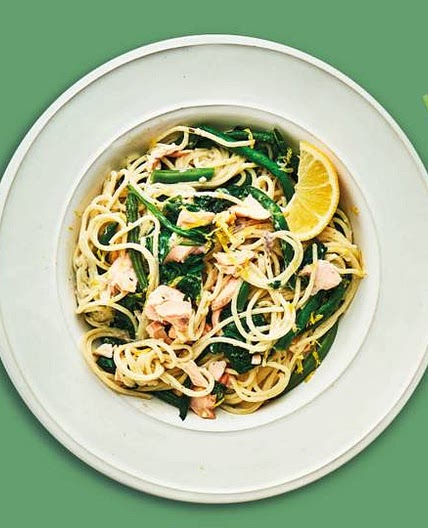 Creamy salmon and super greens pasta