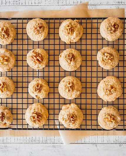Walnut Maple Cookies