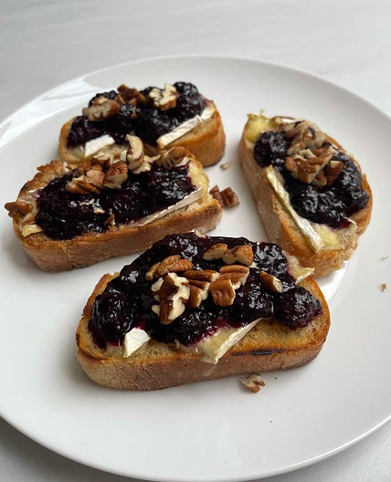 Brie and blackberry toast