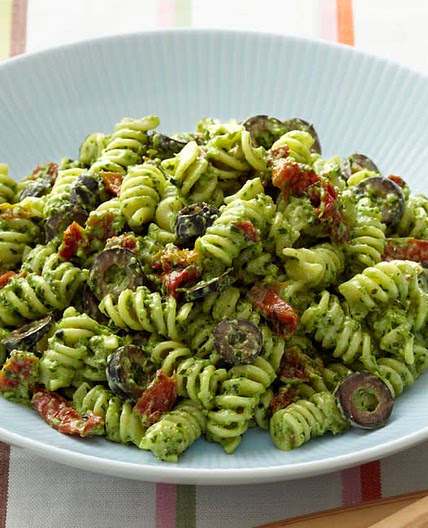 Creamy Pesto Pasta Salad
