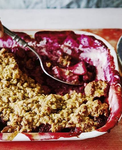 Vegan Apple Berry Crumble