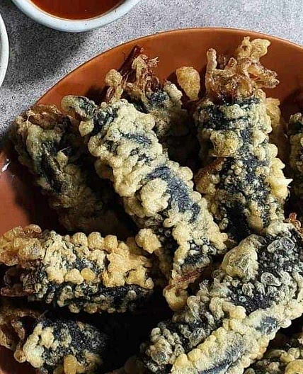 Kimari (Korean Fried Seaweed Roll)