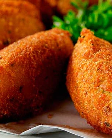 Codfish cakes - bolinhos de bacalhau