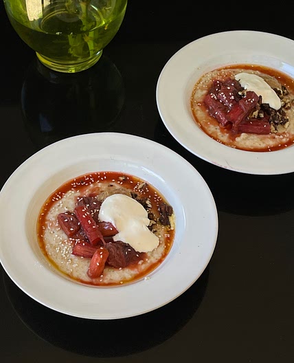 Spiced Rhubarb Porridge