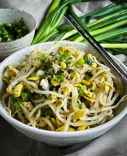 Korean Soybean Sprout Side Dish - Kongnamul Muchim (콩나물 무침)