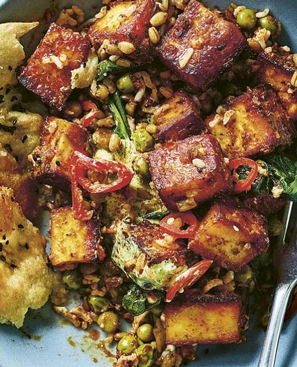 Spiced Paneer, Spinach and Pea Grain Bowl with Mint Yoghurt Sauce