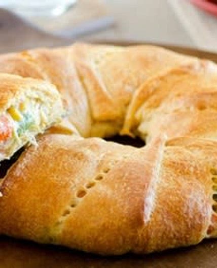 Chicken Pot Pie Crescent Ring
