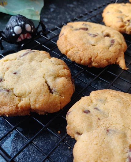 Chocolate Chip Shortbread Cookies (eggless)