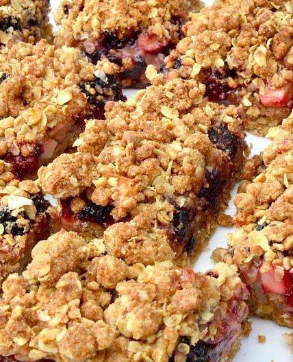 Blackberry and Apple Crumble Bars