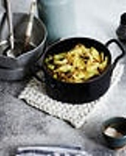 Green cabbage and coconut mallung
