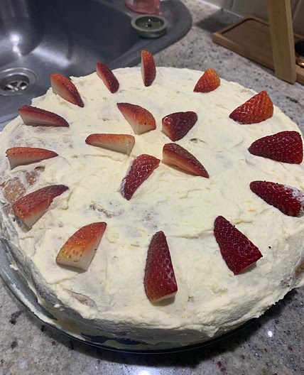 Lemon curd cake