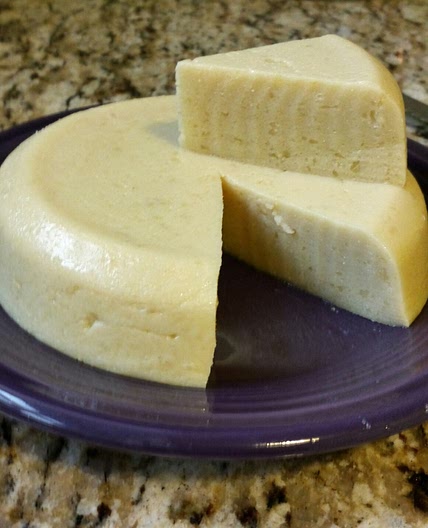 Our favorite sliceable, meltable vegan cheese