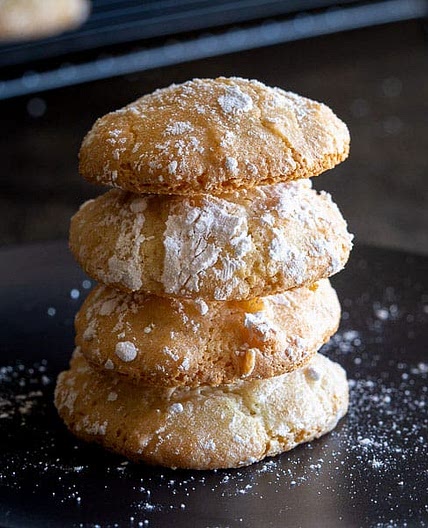 Chewy Italian Almond Biscuits