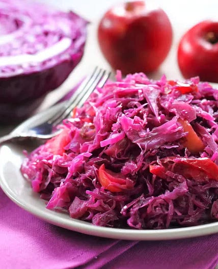 Quick-Braised Red Cabbage and Apple