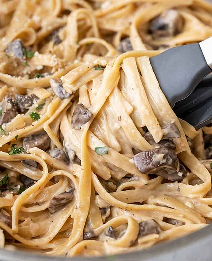 One Pot Creamy Mushroom Pasta