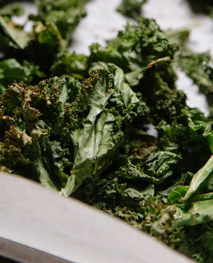 Crispy Kale and Pea Carbonara