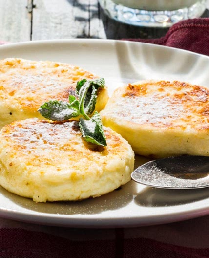 Cinnamon-Peach Cottage Cheese Pancake