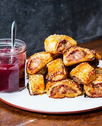 Christmas Log!! (Aka Christmas Stuffing Sausage Rolls)