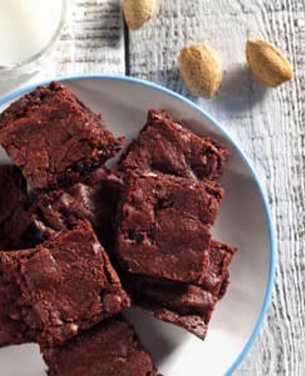 SUPER QUICK DARK CHOCOLATE BROWNIES