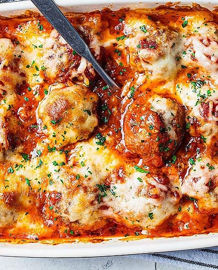 Easy Spicy Ground Beef Meatball Casserole Recipe Is Super Cheesy
