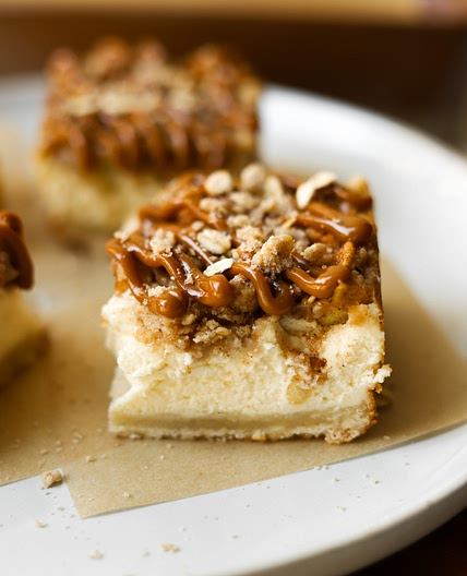 Apple Pie Cheesecake Bars
