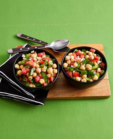 Simple Mediterranean Chickpea Salad - recipe from MyNetDiary