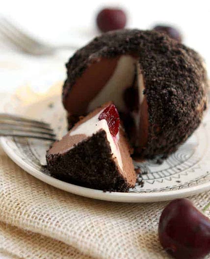 Chocolate and Vanilla Tartufo Recipe