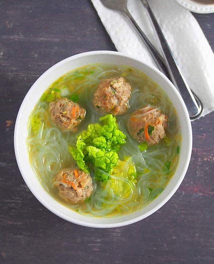 Sotanghon at Bola Bola Sopas (Cellophane Noodles and Meatball Soup)