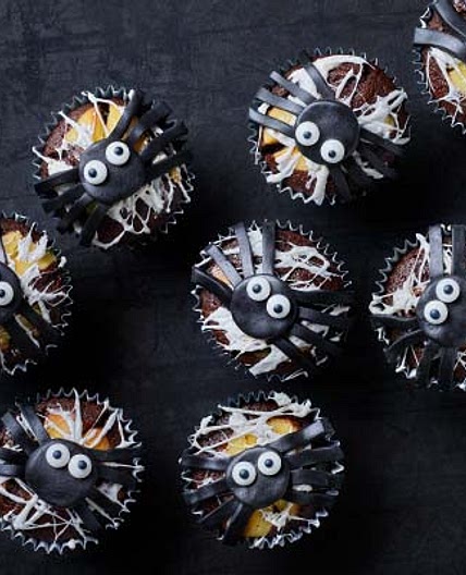 Chocolate cheesecake spider cupcakes