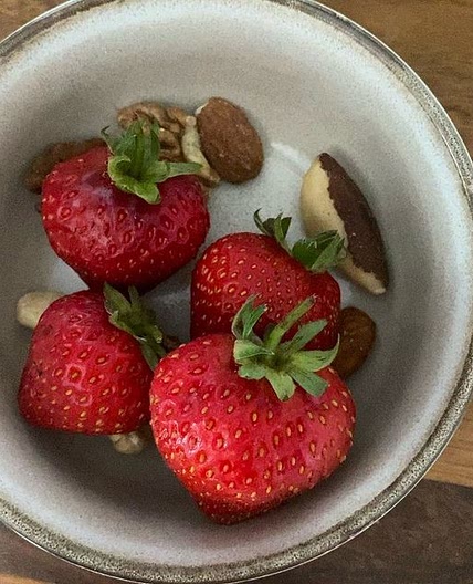 Strawberries and Nuts Snack