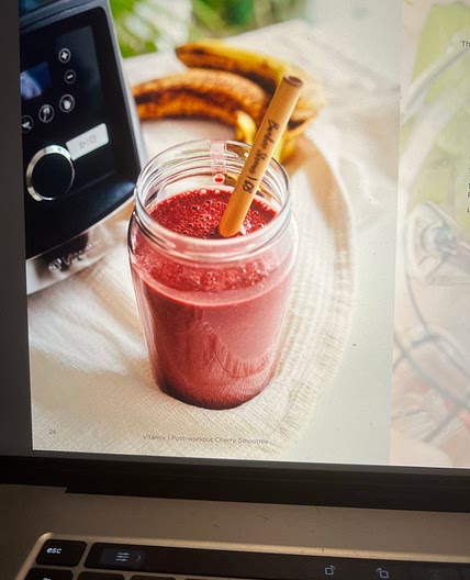 post workout berry smoothie 