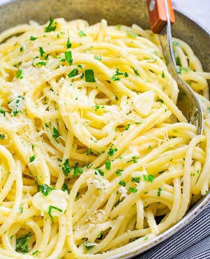 Simple Garlic Butter Pasta