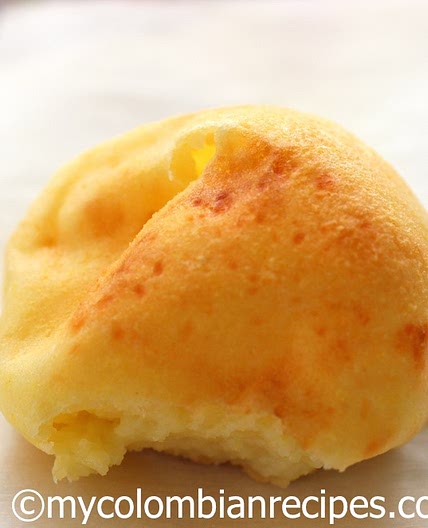 Pandebono (Colombian Cheese bread)