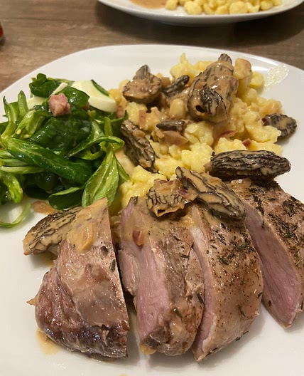 Schweinsfilet an Morchelsauce und Spätzli