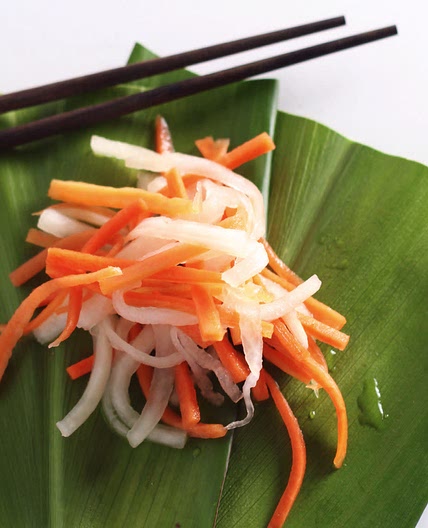 Vietnamese Pickled Daikon Radish & Carrots