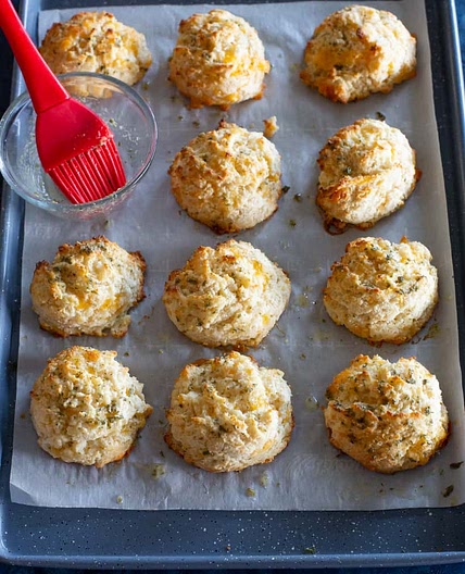Cheddar Bay Biscuits