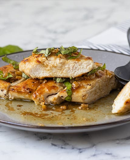 20 Minute Garlic Basil Chicken