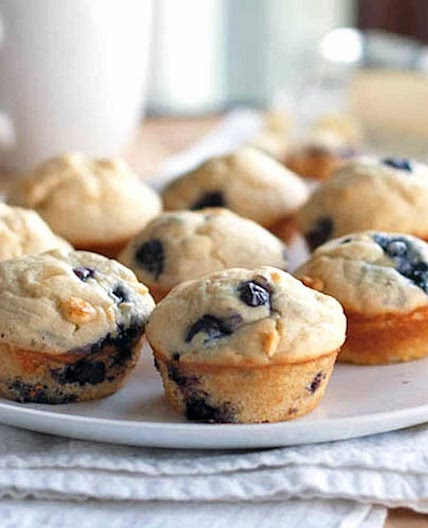 White chocolate blueberry muffins