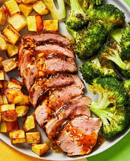 Honey Thyme Pork Tenderloin with Roasted Potatoes & Broccoli
